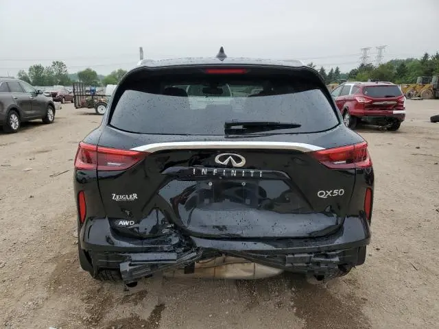 2021 INFINITI QX50 LUXE  