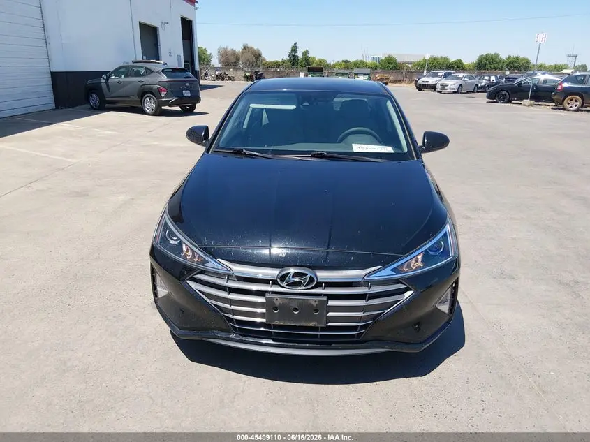 2020 HYUNDAI ELANTRA SE