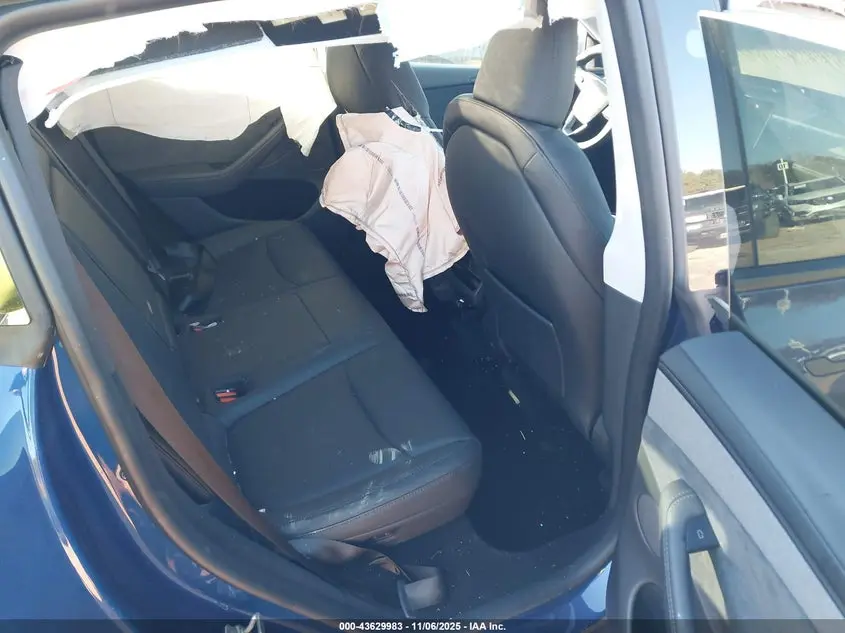 2026 TESLA MODEL Y RWD