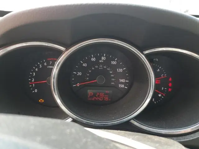 2011 KIA SORENTO BASE  