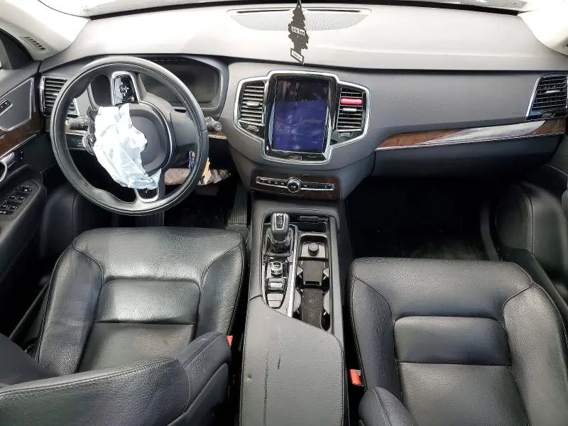 2016 VOLVO XC90 T6  