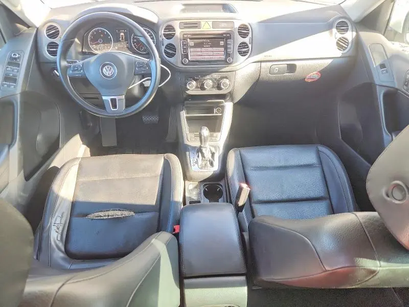 2011 VOLKSWAGEN TIGUAN S  