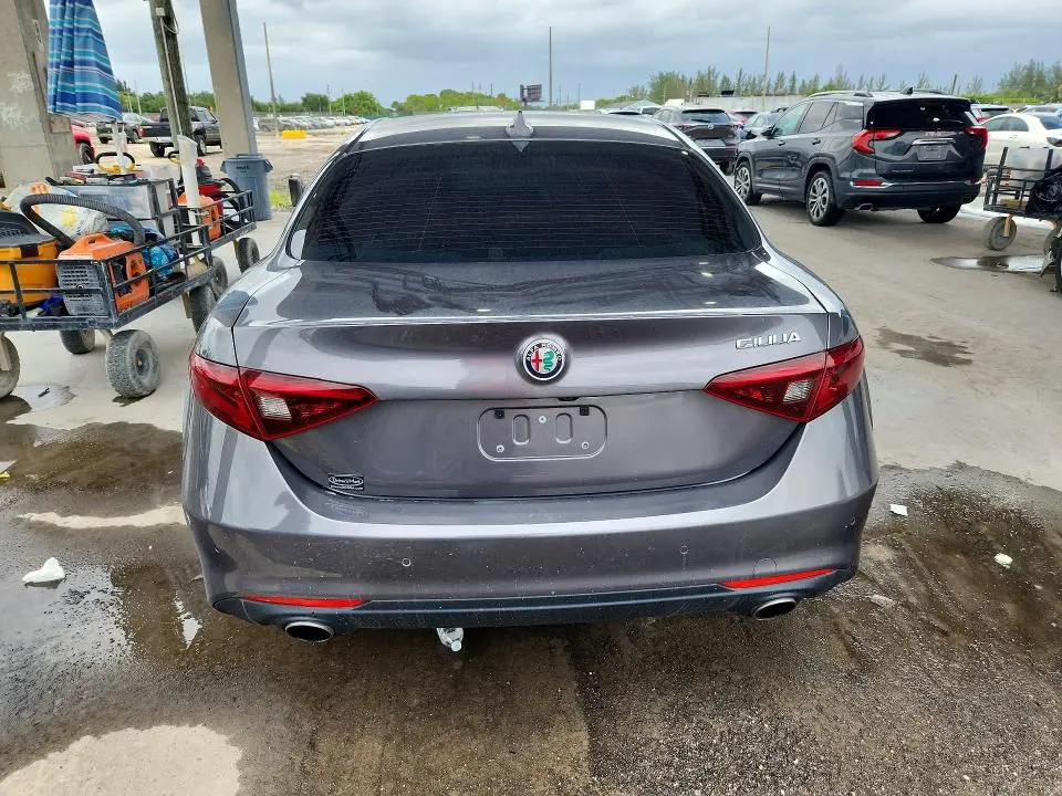 2019 ALFA ROMEO GIULIA   