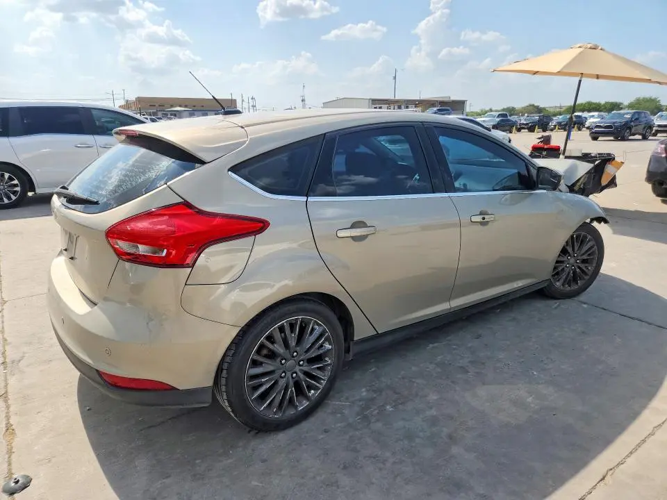 2016 FORD FOCUS TITANIUM  
