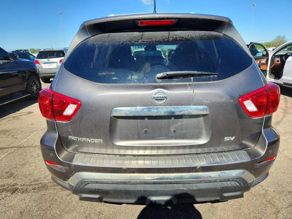 2017 NISSAN PATHFINDER SV  