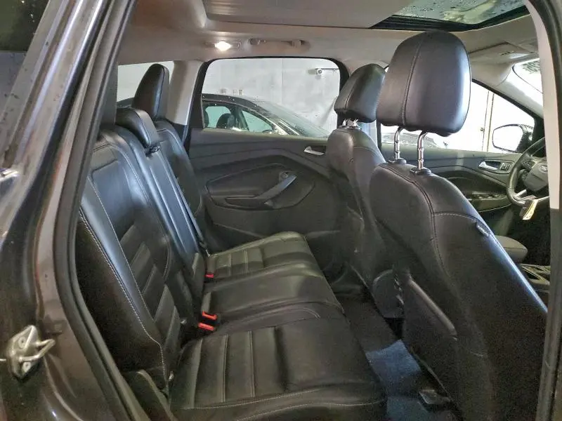 2017 FORD ESCAPE TITANIUM  