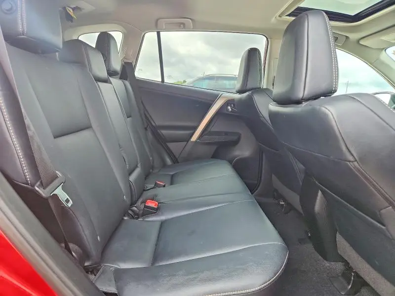 2015 TOYOTA RAV 4   
