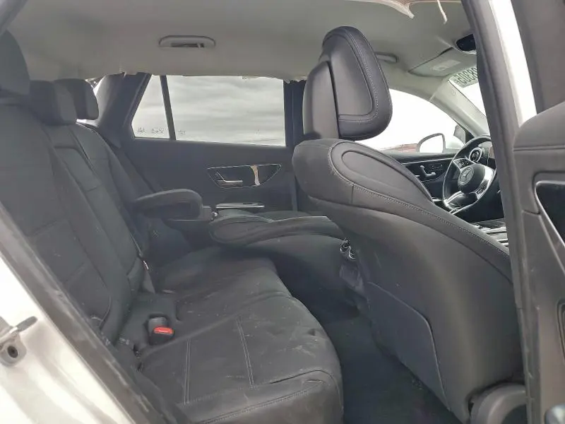 2024 MERCEDES-BENZ GLC 300  