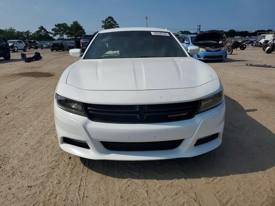 2016 DODGE CHARGER SXT  