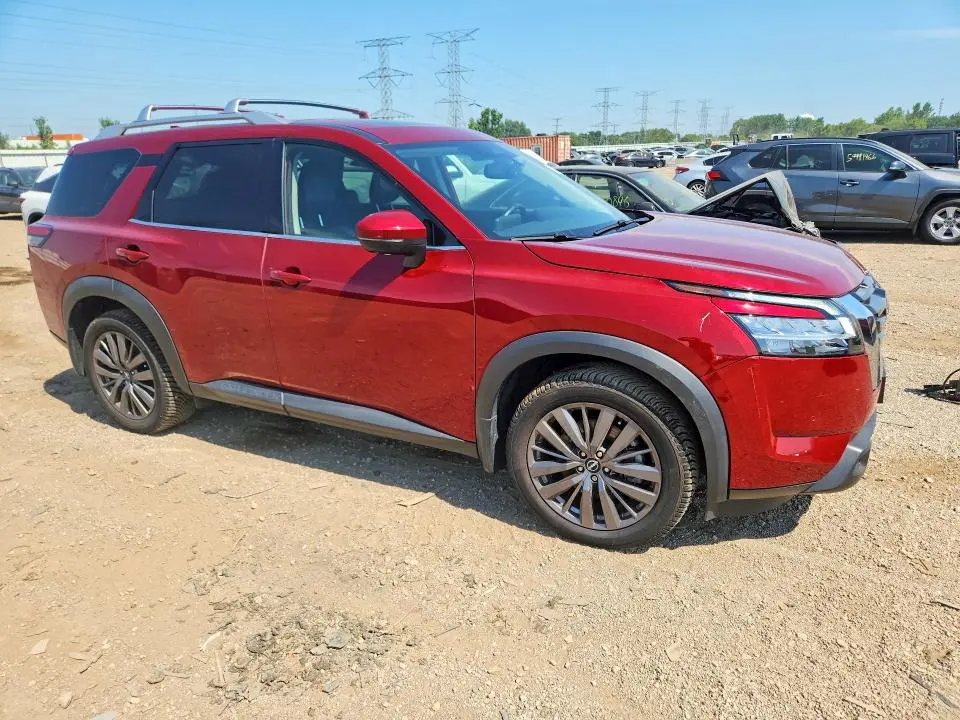 2022 NISSAN PATHFINDER SL  