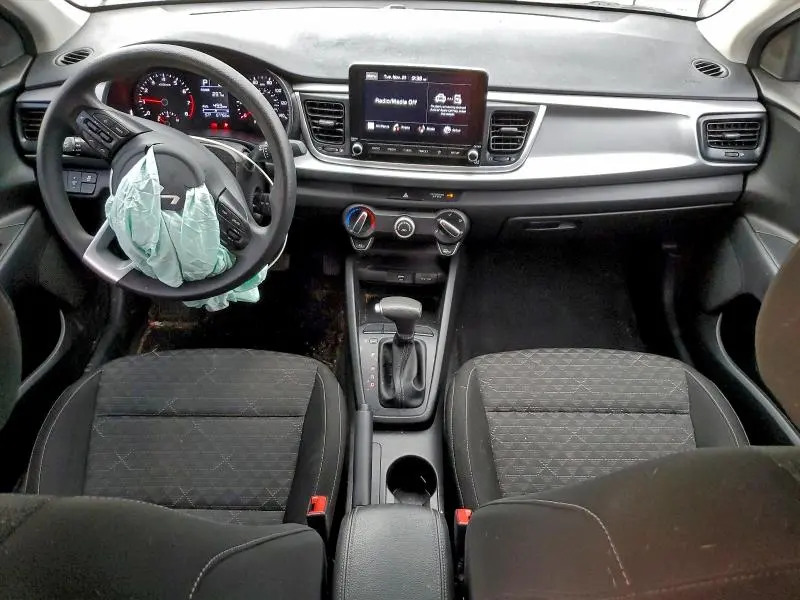 2022 KIA RIO S  