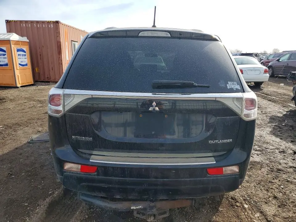 2014 MITSUBISHI OUTLANDER SE  