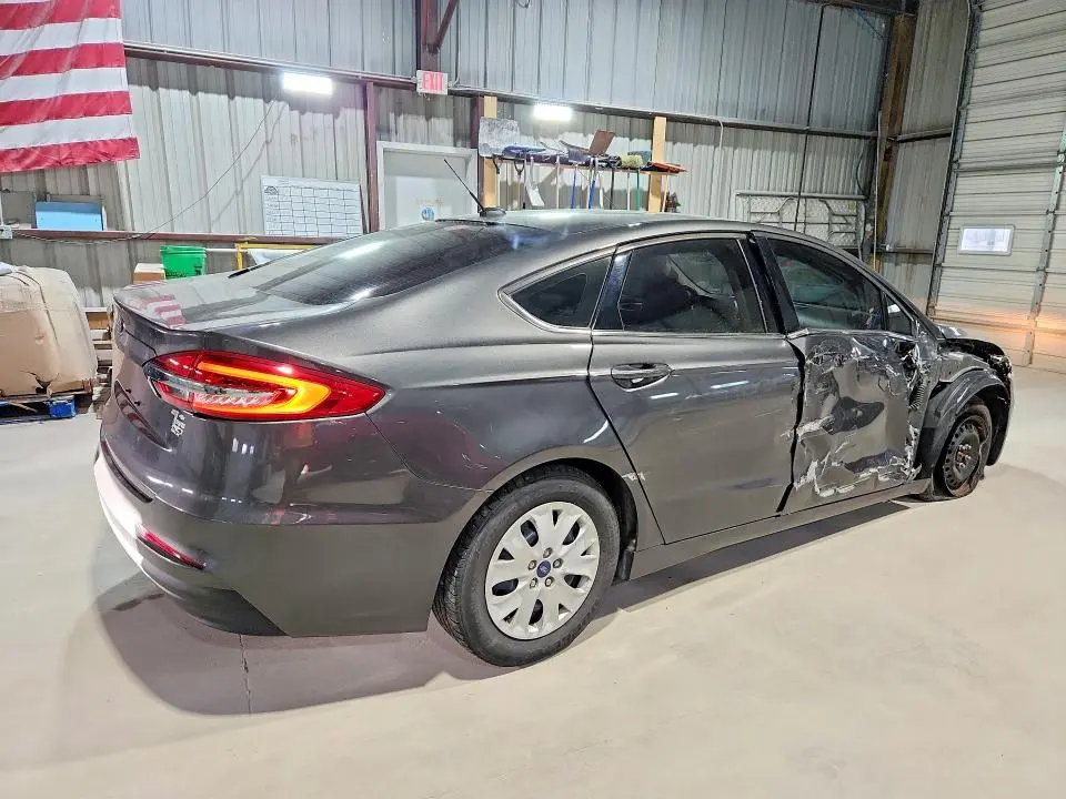 2019 FORD FUSION S  