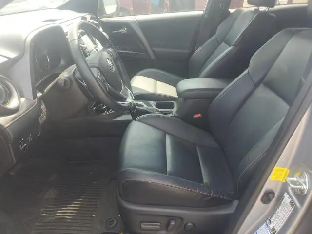 2016 TOYOTA RAV4 SE  