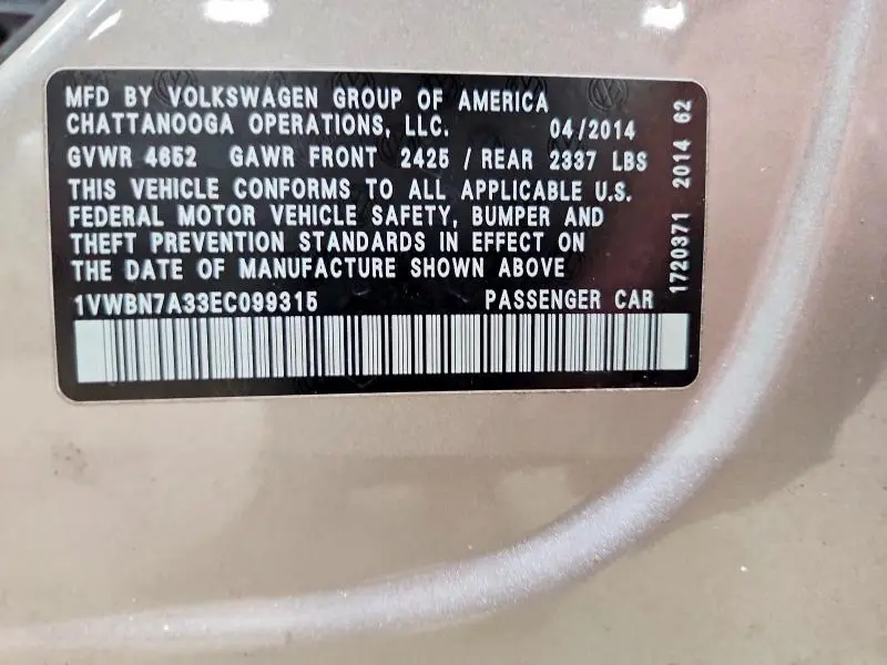 2014 VOLKSWAGEN PASSAT SE  