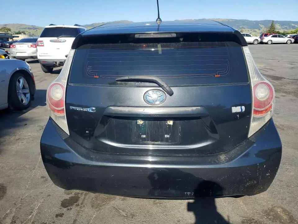 2013 TOYOTA PRIUS C TWO  