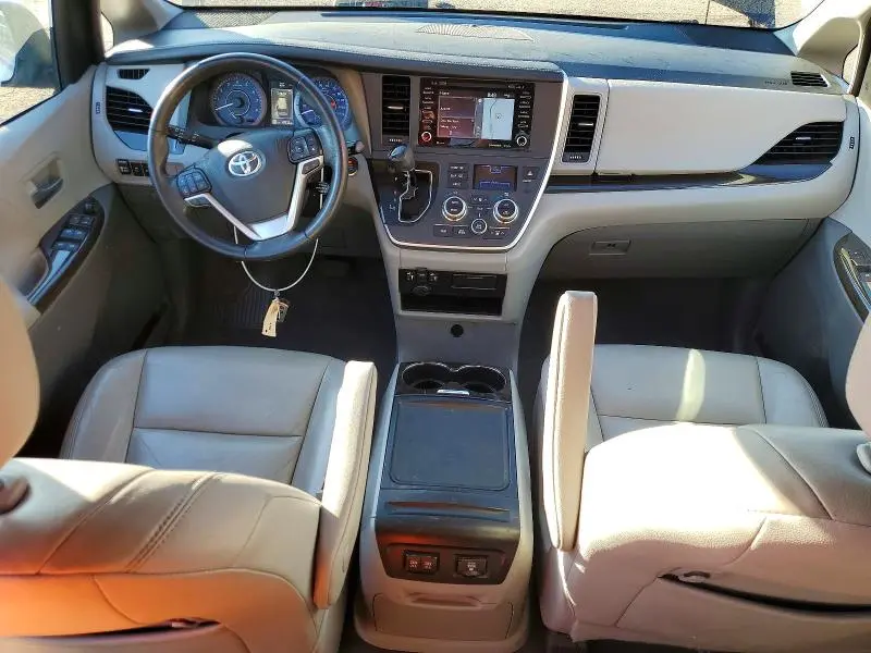 2020 TOYOTA SIENNA XLE 7-PASSENGER  