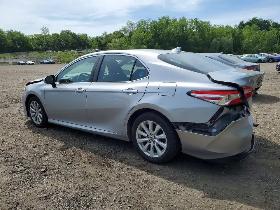 2020 TOYOTA CAMRY LE  