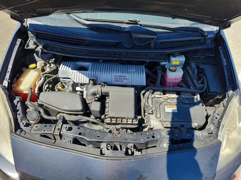 2011 TOYOTA PRIUS TWO  