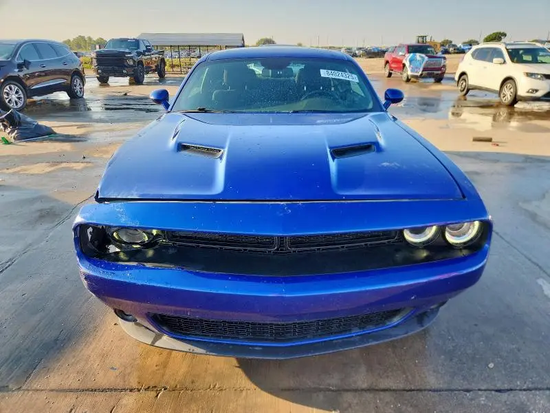 2022 DODGE CHALLENGER SXT  