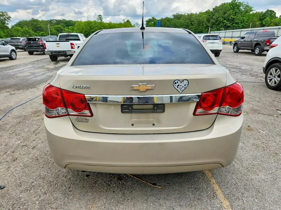 2012 CHEVROLET CRUZE LS  