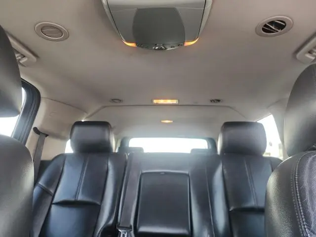 2011 CHEVROLET SUBURBAN K1500 LT  