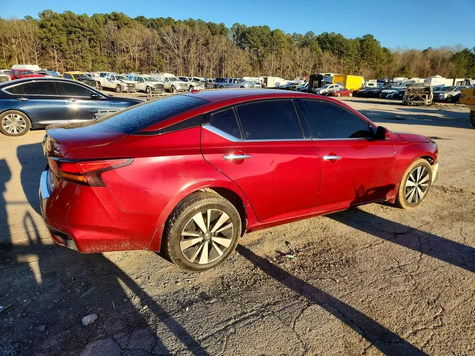 2020 NISSAN ALTIMA SV  