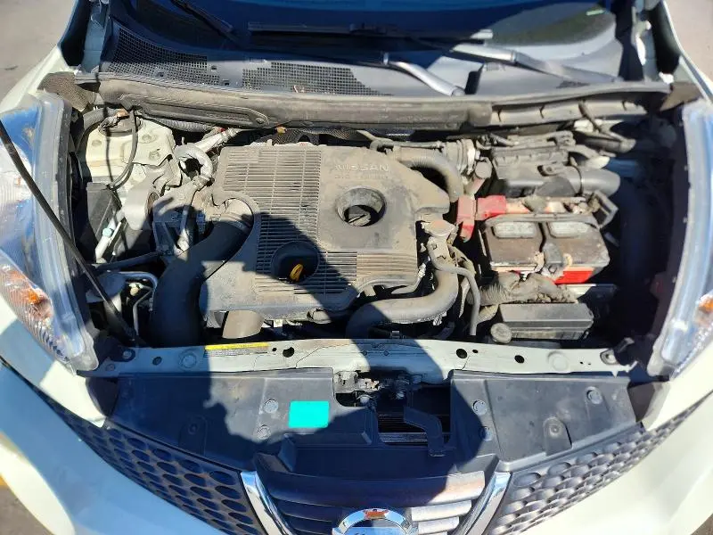 2011 NISSAN JUKE S  