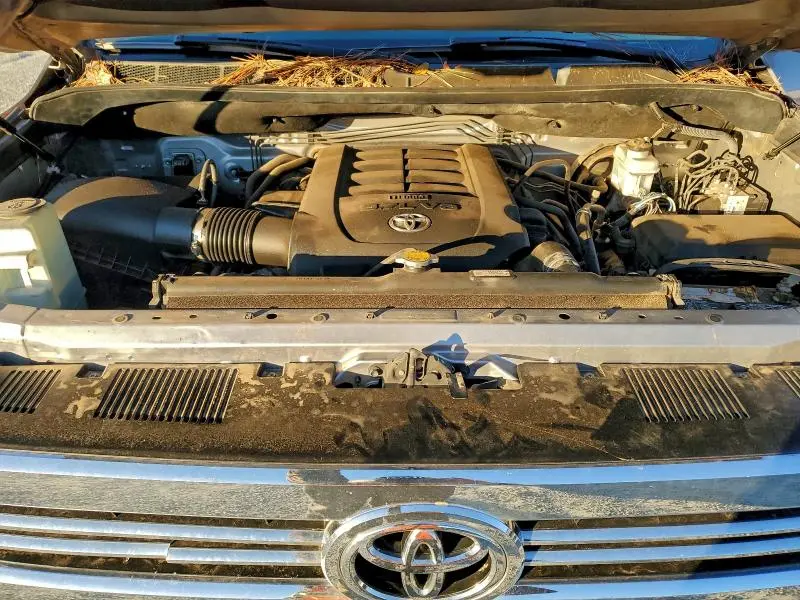 2016 TOYOTA TUNDRA CREWMAX SR5  