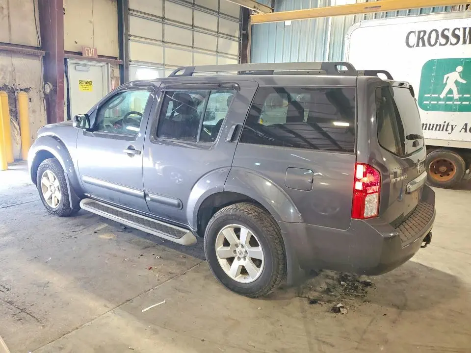 2012 NISSAN PATHFINDER S  