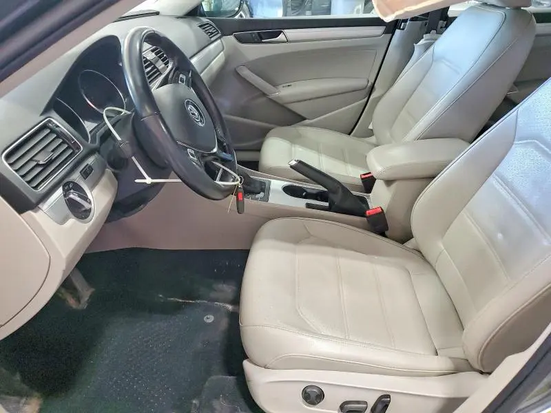 2019 VOLKSWAGEN PASSAT WOLFSBURG  