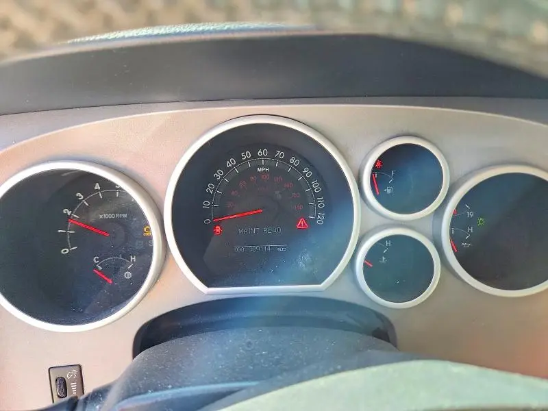 2012 TOYOTA TUNDRA CREWMAX LIMITED  