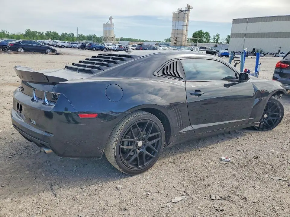 2011 CHEVROLET CAMARO LT  