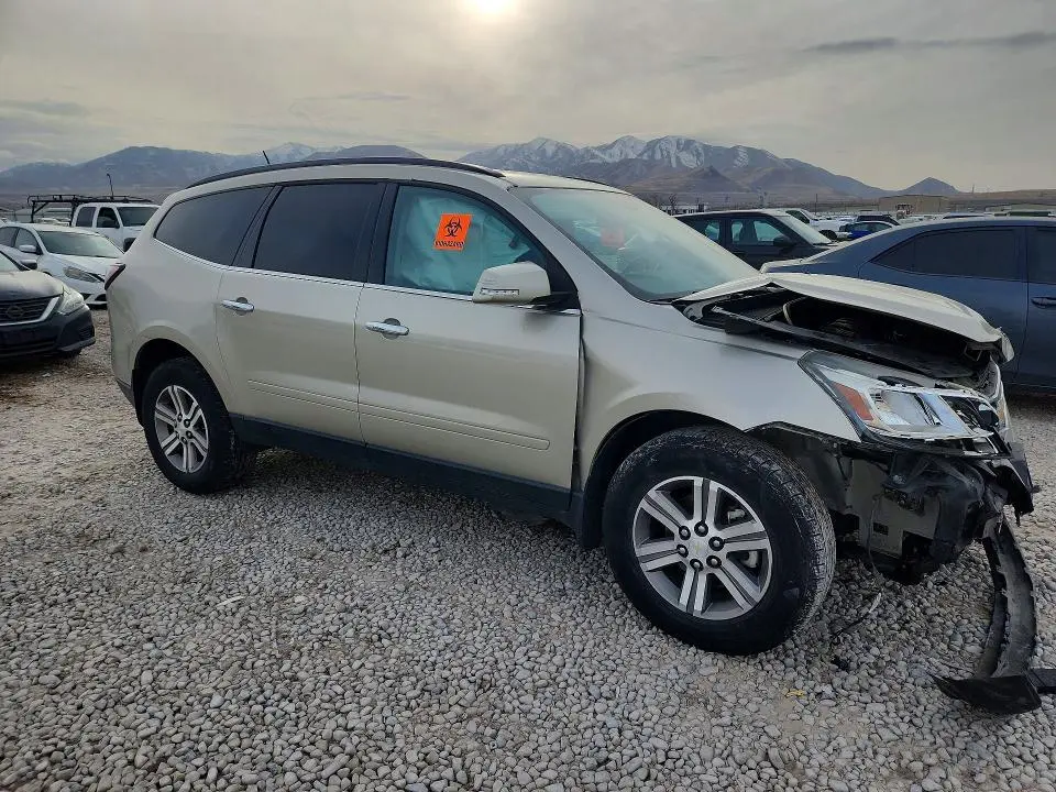 2016 CHEVROLET TRAVERSE LT  