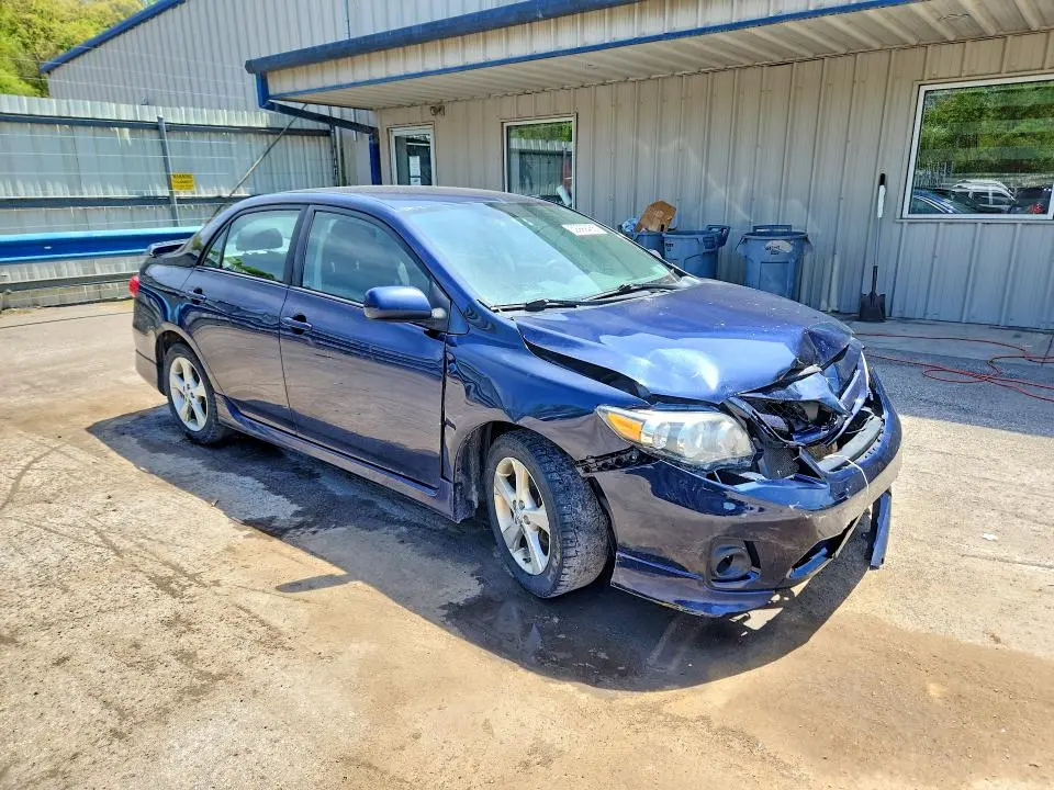 2013 TOYOTA COROLLA S  