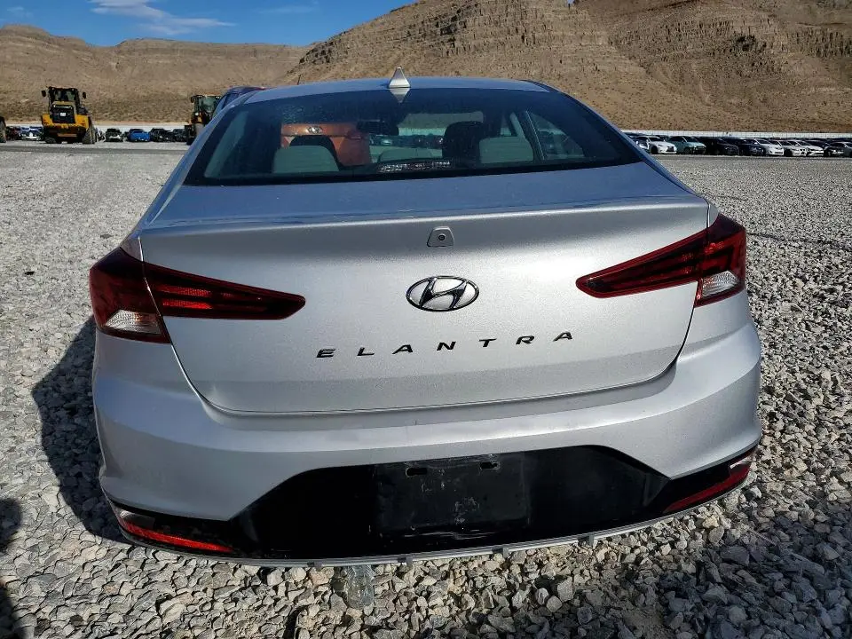 2019 HYUNDAI ELANTRA SEL  