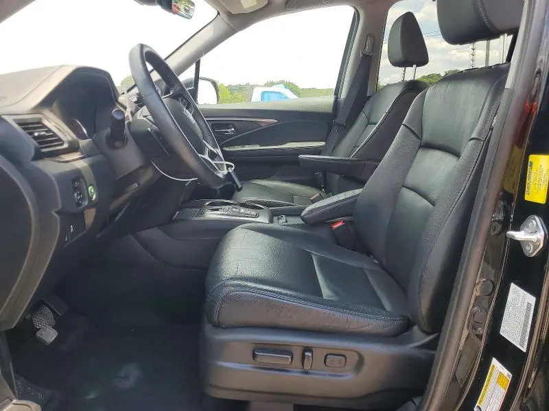 2022 HONDA PILOT SE  