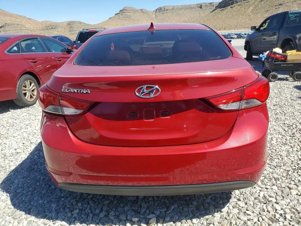 2016 HYUNDAI ELANTRA SE  
