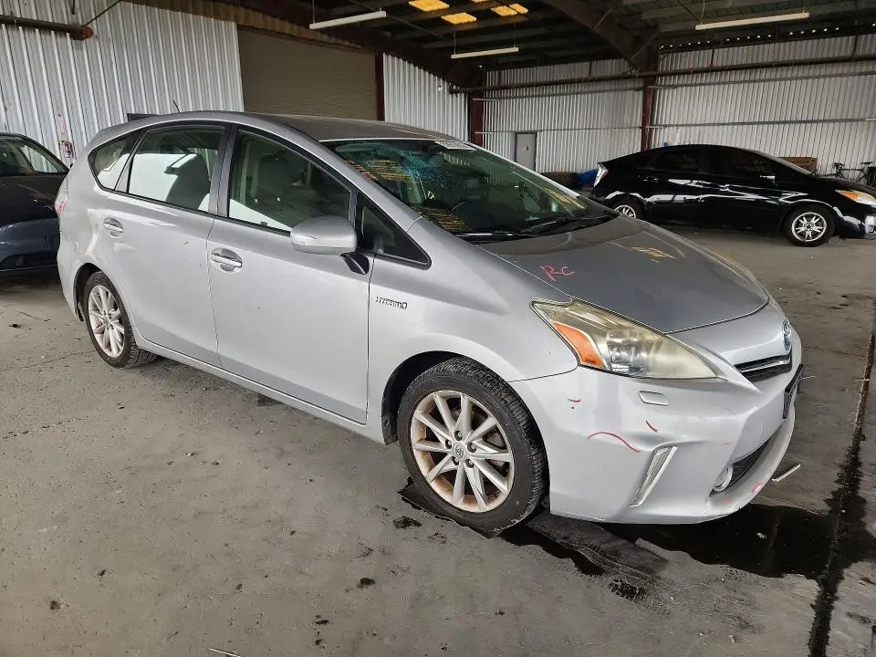2013 TOYOTA PRIUS V FIVE  
