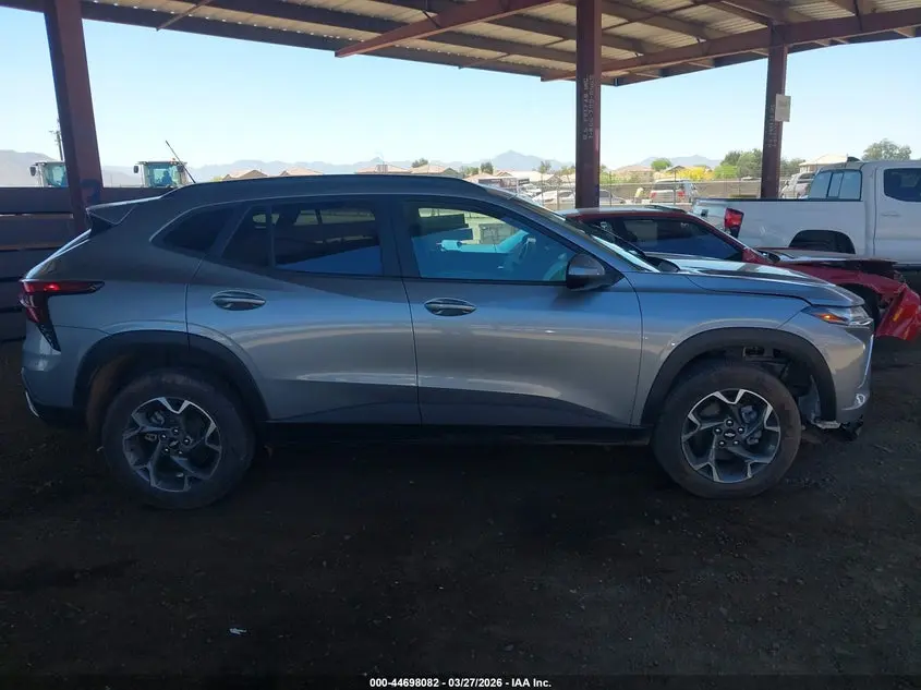 2024 CHEVROLET TRAX FWD LT