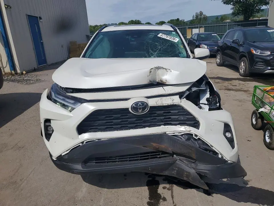 2023 TOYOTA RAV4 XLE PREMIUM  