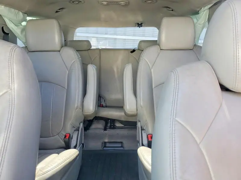 2012 GMC ACADIA SLT-2  