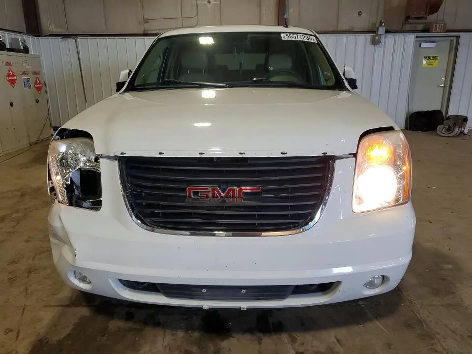 2011 GMC YUKON SLT  