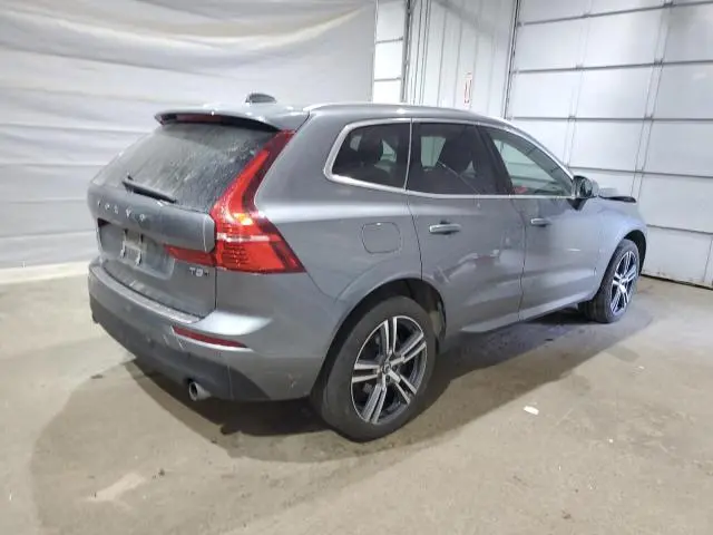 2021 VOLVO XC60 T5 MOMENTUM  