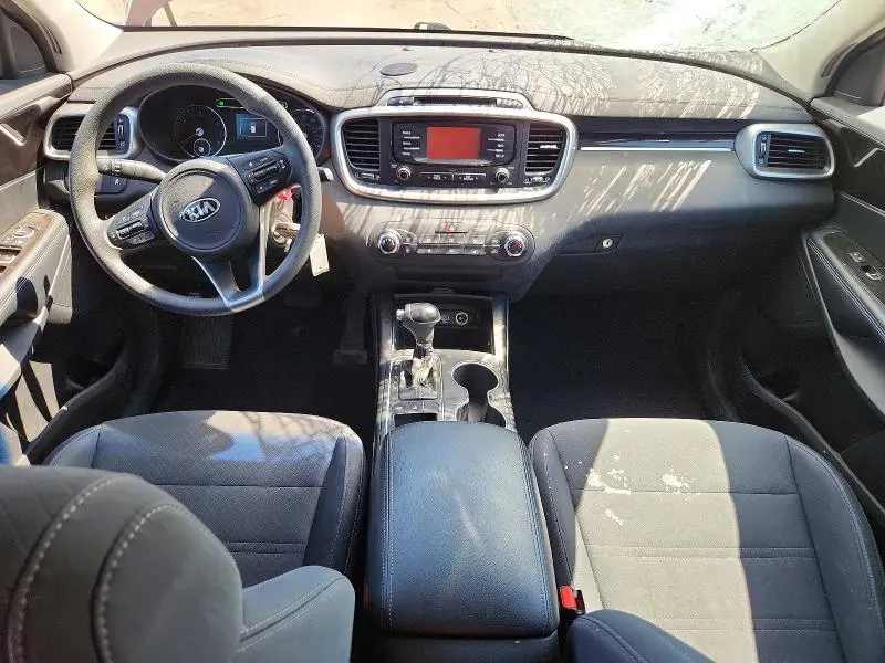 2017 KIA SORENTO LX V6  