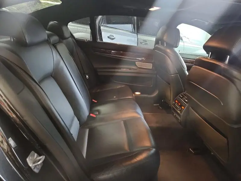 2013 BMW 750 LXI  