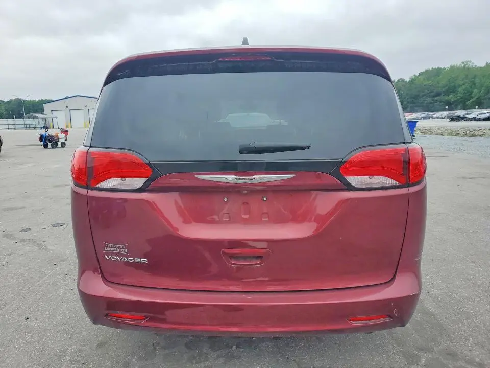 2021 CHRYSLER VOYAGER LXI  