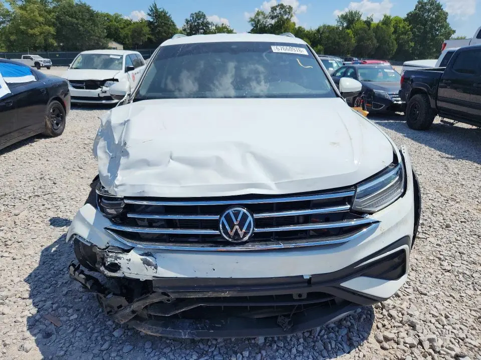 2024 VOLKSWAGEN TIGUAN SE  