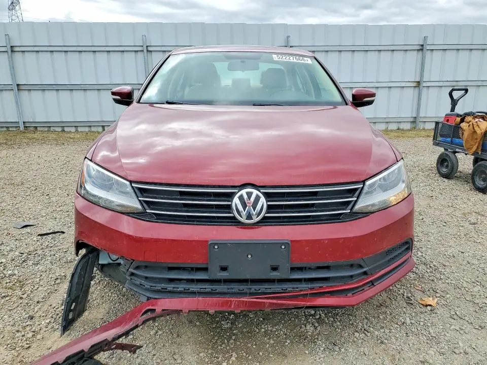 2016 VOLKSWAGEN JETTA SE  
