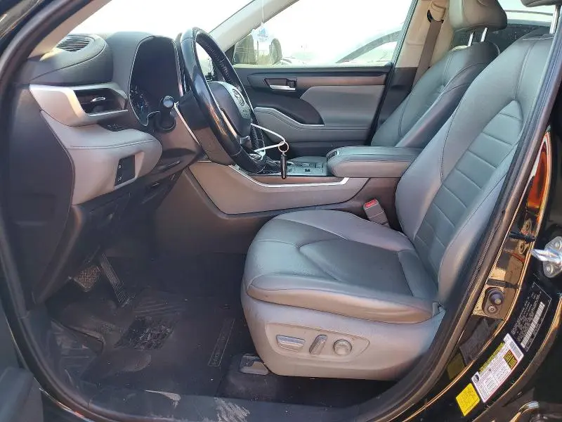 2021 TOYOTA HIGHLANDER   